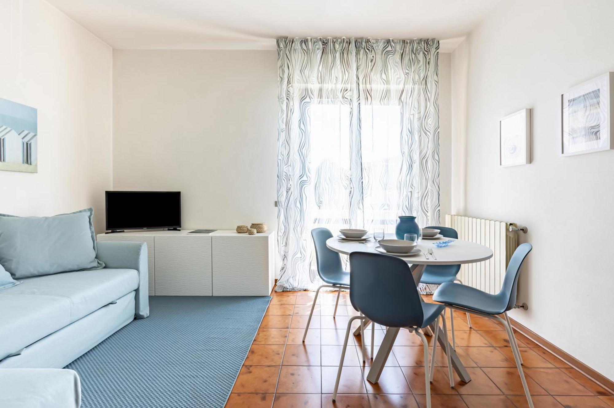 Comfy Apartment With Private Parking Near The Beach! ヴィアレッジョ エクステリア 写真